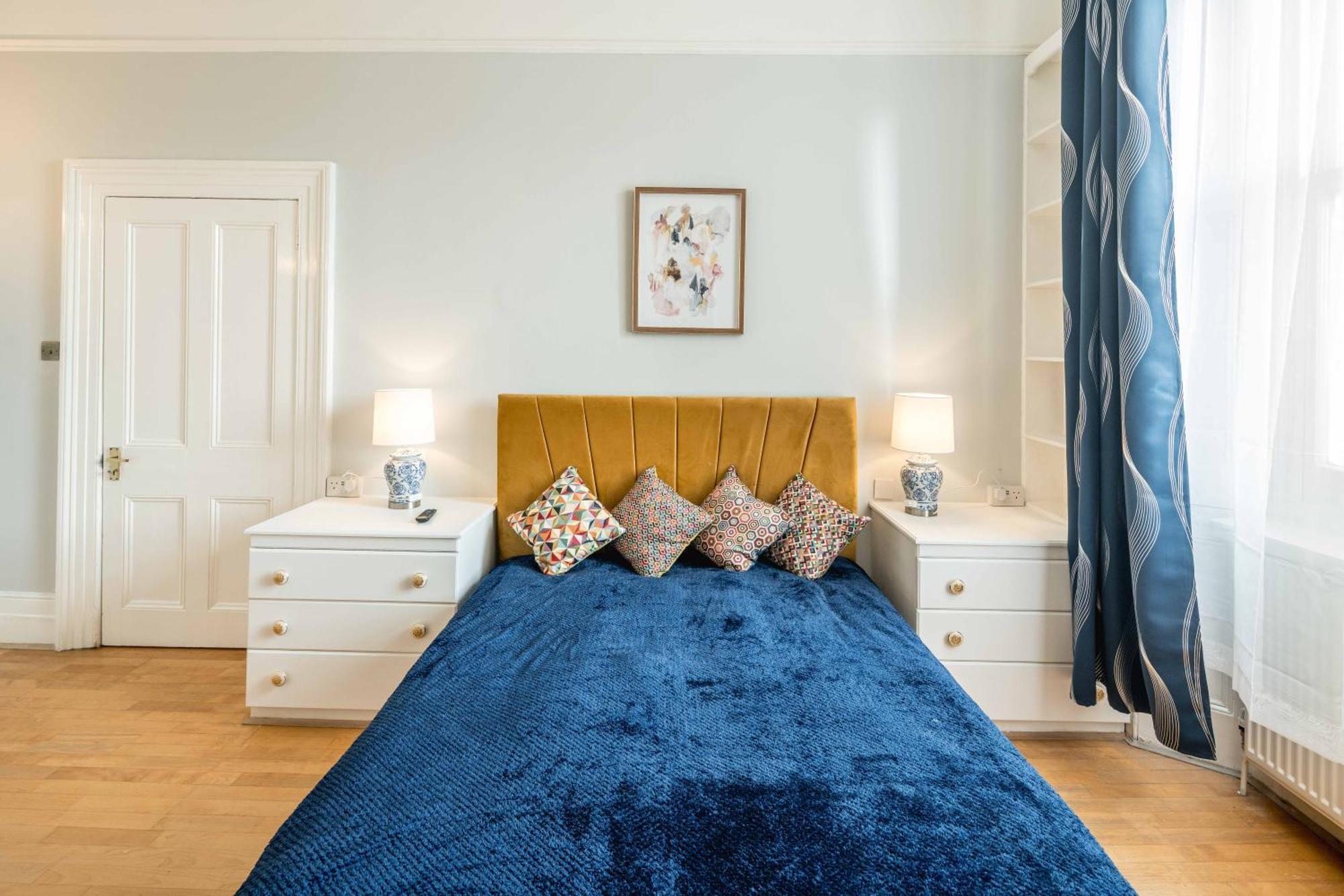 Kensington Muse Apartment London Bagian luar foto