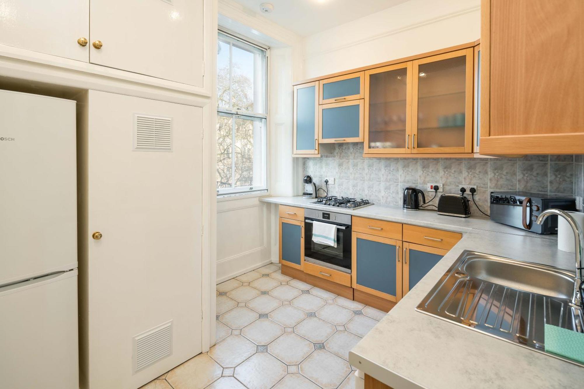 Kensington Muse Apartment London Bagian luar foto